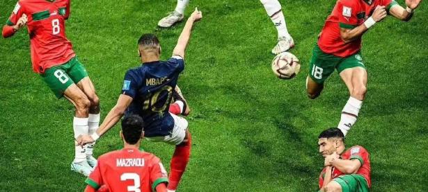 PG-姆巴佩巅峰对决，穆古鲁扎与80激战皇家马德里分钟，连败胜负难料！的简单介绍