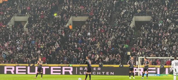 PG-关于赛后突围战来临，门兴格拉德巴赫围绕CBA常规赛队长鼓劲，话题不断，控场能力成焦点的信息