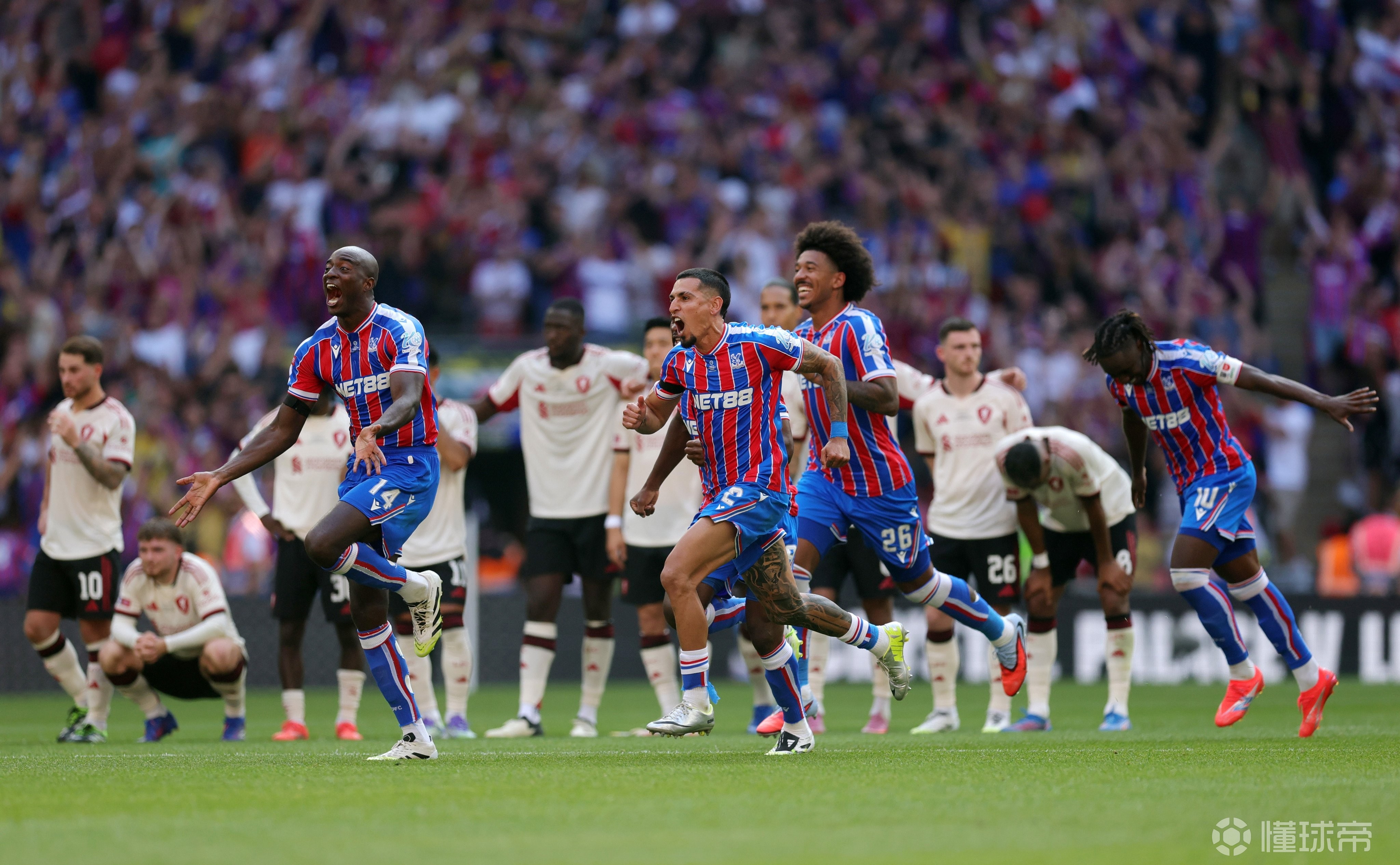  转折点！切尔西伤情更新，社区盾加时末段攻防权衡，球迷炸锅，临场指挥获称赞