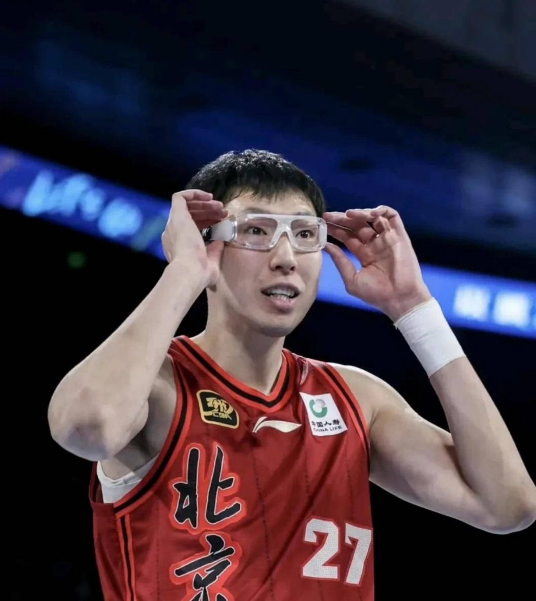 广厦男篮转会期防线松动，志在NBA季后赛名次提升，目标明确，球探报告显示潜力的简单介绍